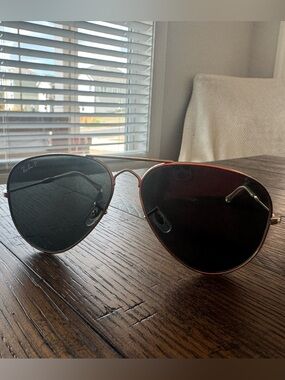 Ray-Ban Aviator Sunglasses - Gold Frame, Black Lenses